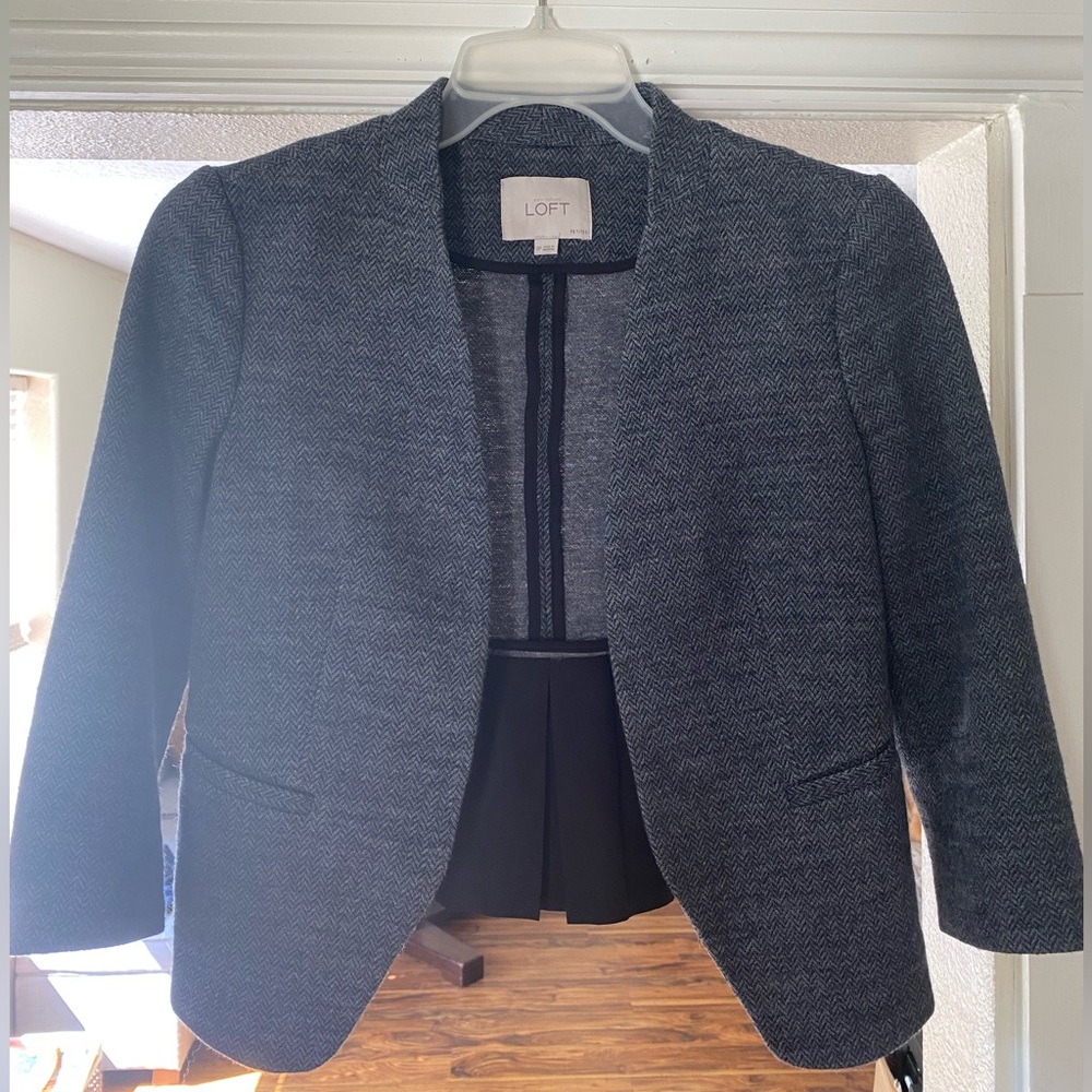 Gently worn Loft blazer.